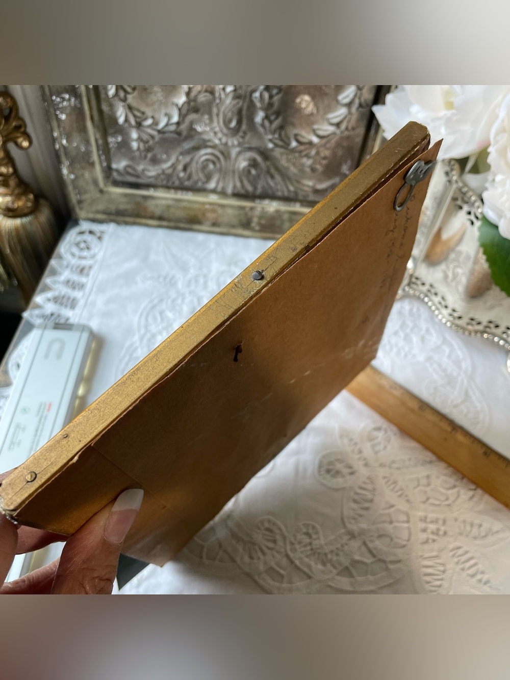 Vintage gold picture frame - Picture 3 of 5
